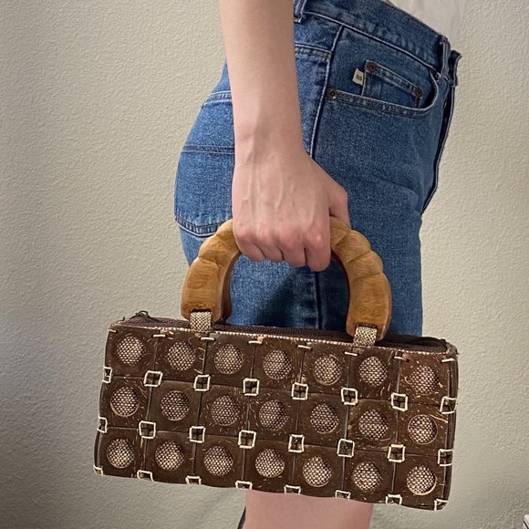 NWOT Handmade Rectangular Coconut Shell Purse - Picture 14 of 14